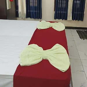 Sri Padmanabha Tourist Hotel